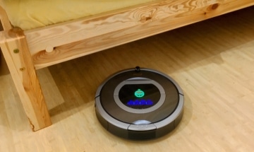 iRobot Roomba 782 Staubsauger Roboter passt unter das Bett