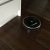 Roomba 871 in der Küche auf Fliesen