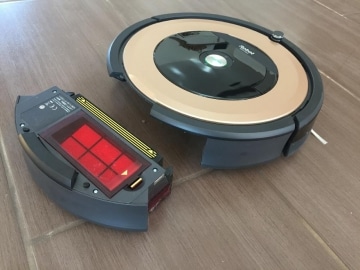 iRobot Roomba 895 -HEPA Filter und Staubbehälter